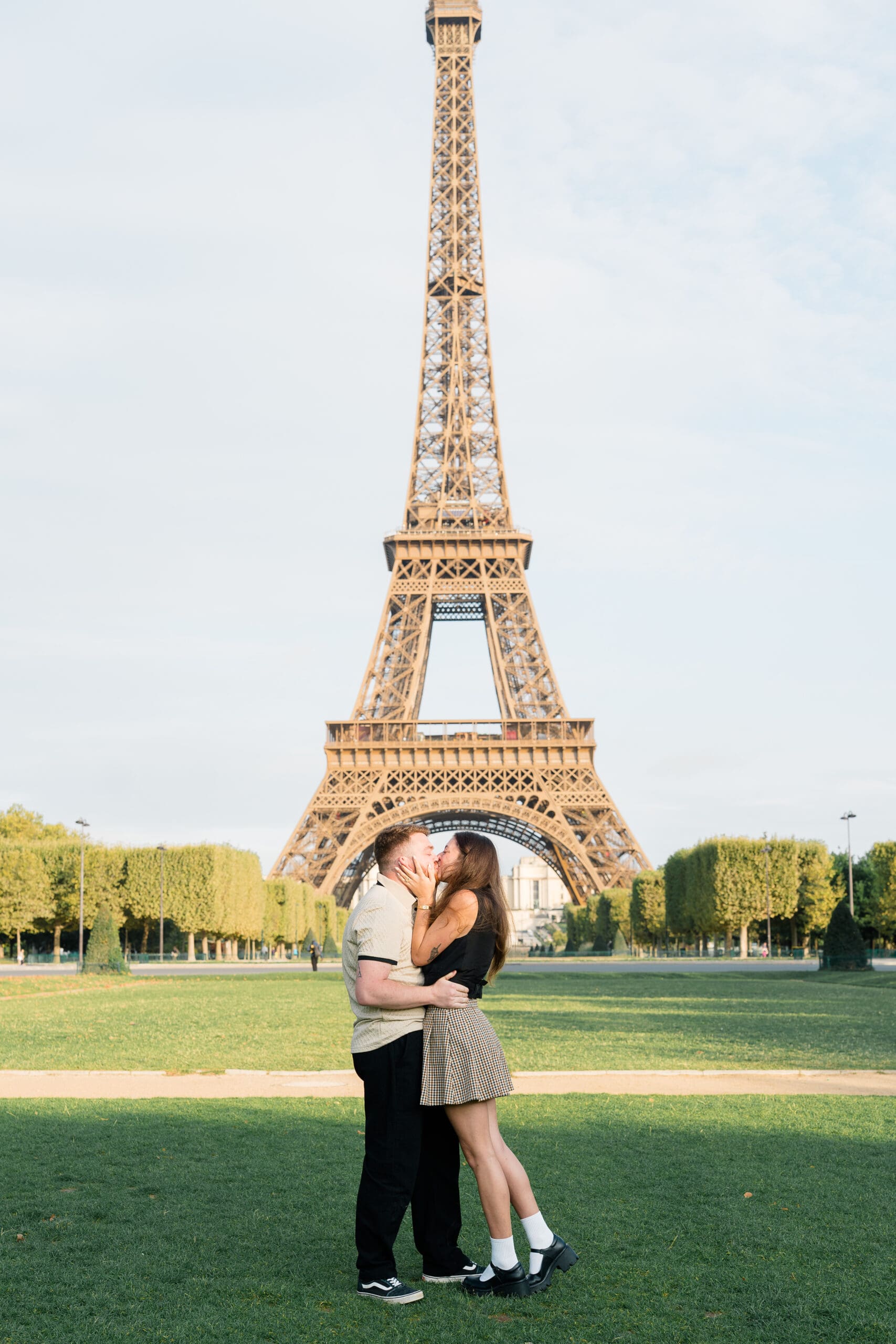 sunrise Eiffel Tower proposal by Paris photographer.